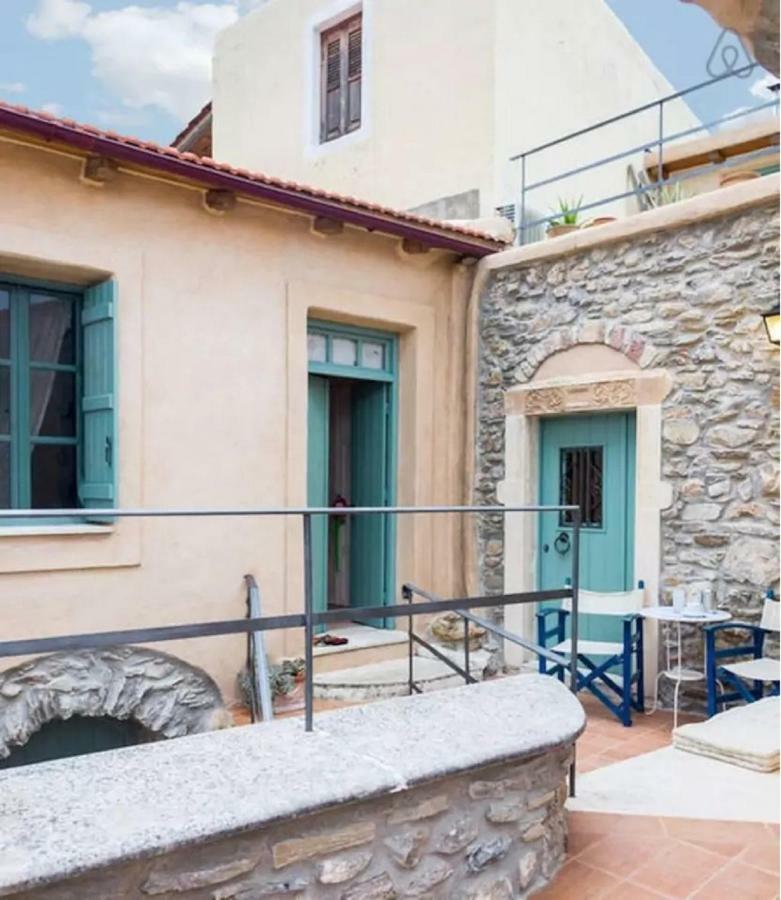 Private Studio In Historic House Lastros Exterior foto