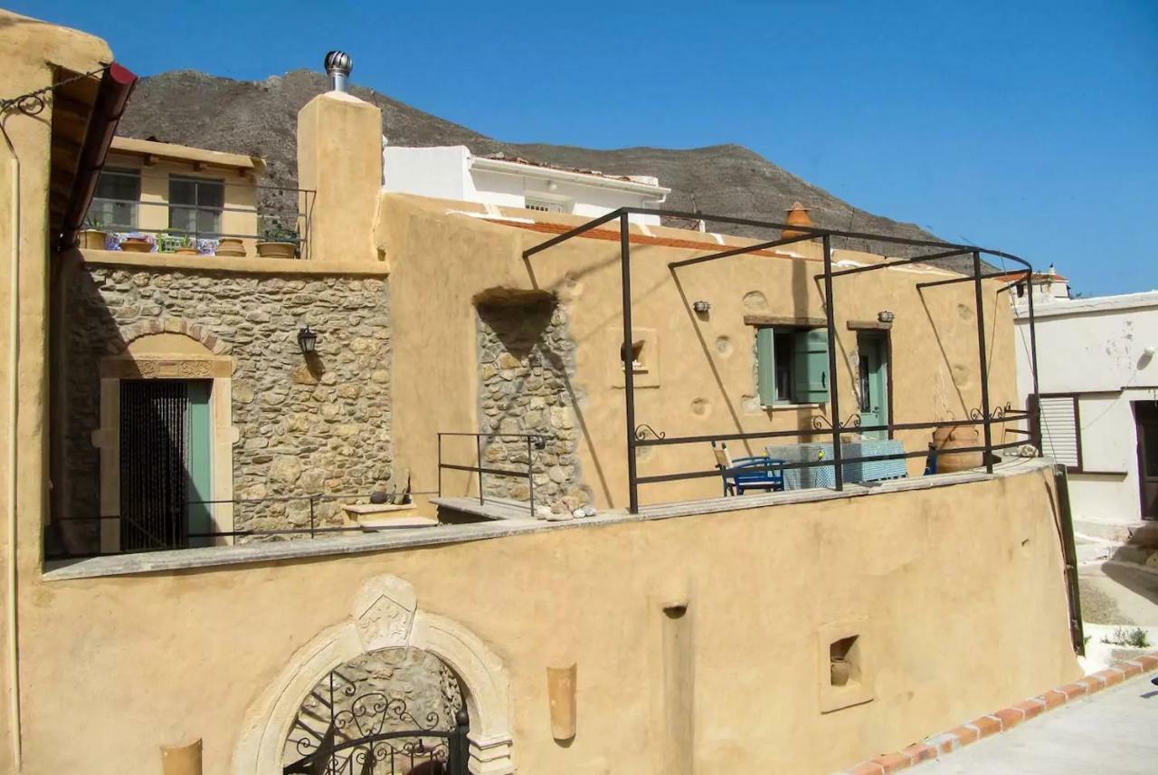 Private Studio In Historic House Lastros Exterior foto